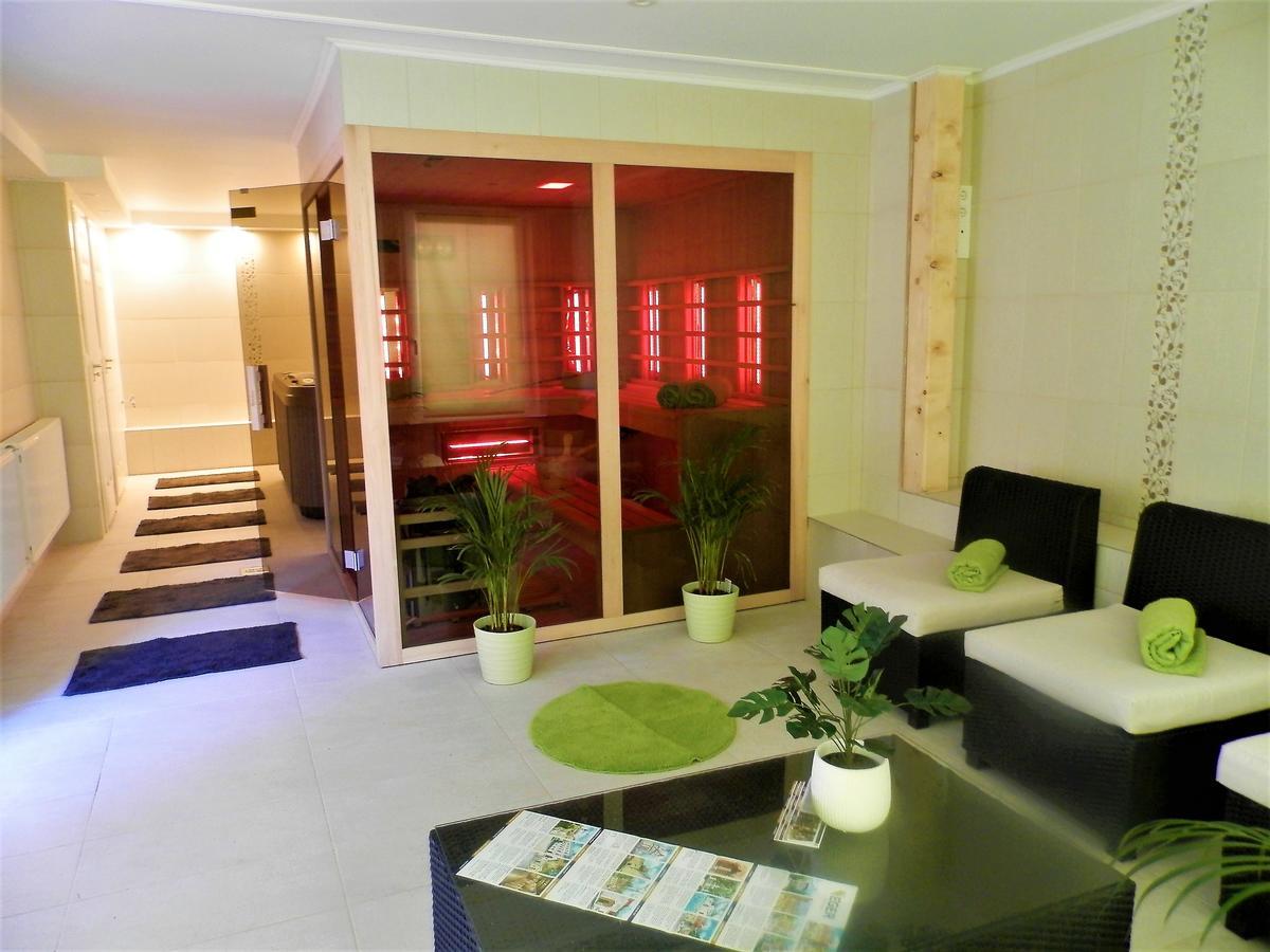 Bartok Ter Panzio Bed & Breakfast Eger Phòng bức ảnh